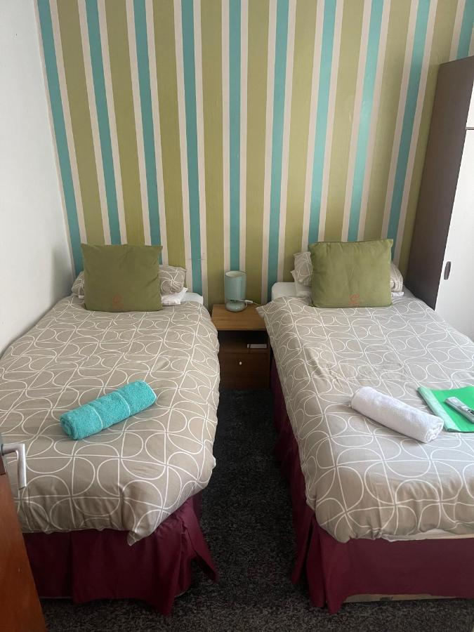 Uk Travel & Hospitality Ltd Ta Canberra Hotel بلاكبول المظهر الخارجي الصورة
