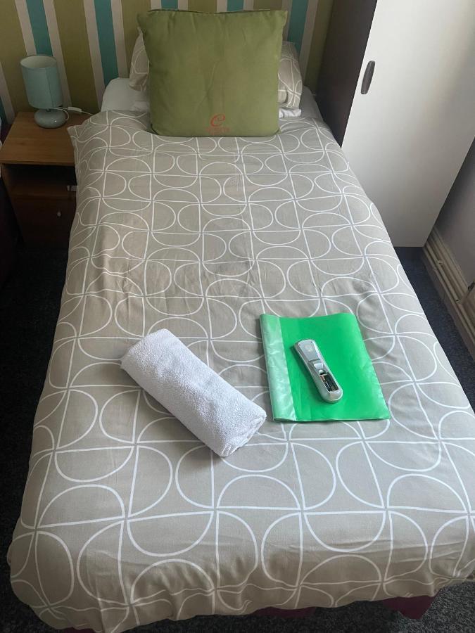 Uk Travel & Hospitality Ltd Ta Canberra Hotel بلاكبول المظهر الخارجي الصورة