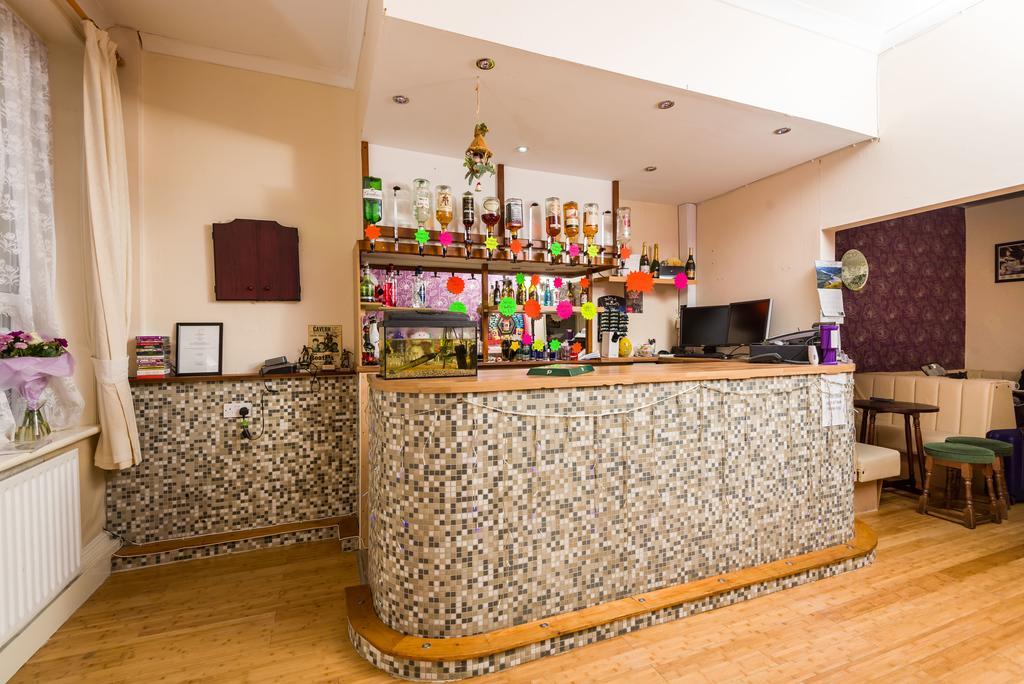 Uk Travel & Hospitality Ltd Ta Canberra Hotel بلاكبول المظهر الخارجي الصورة