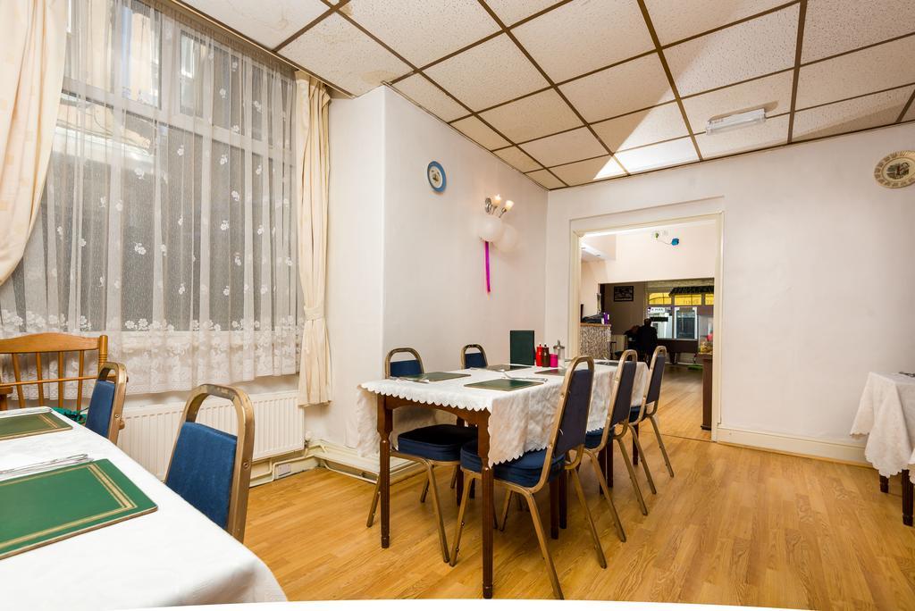 Uk Travel & Hospitality Ltd Ta Canberra Hotel بلاكبول المظهر الخارجي الصورة