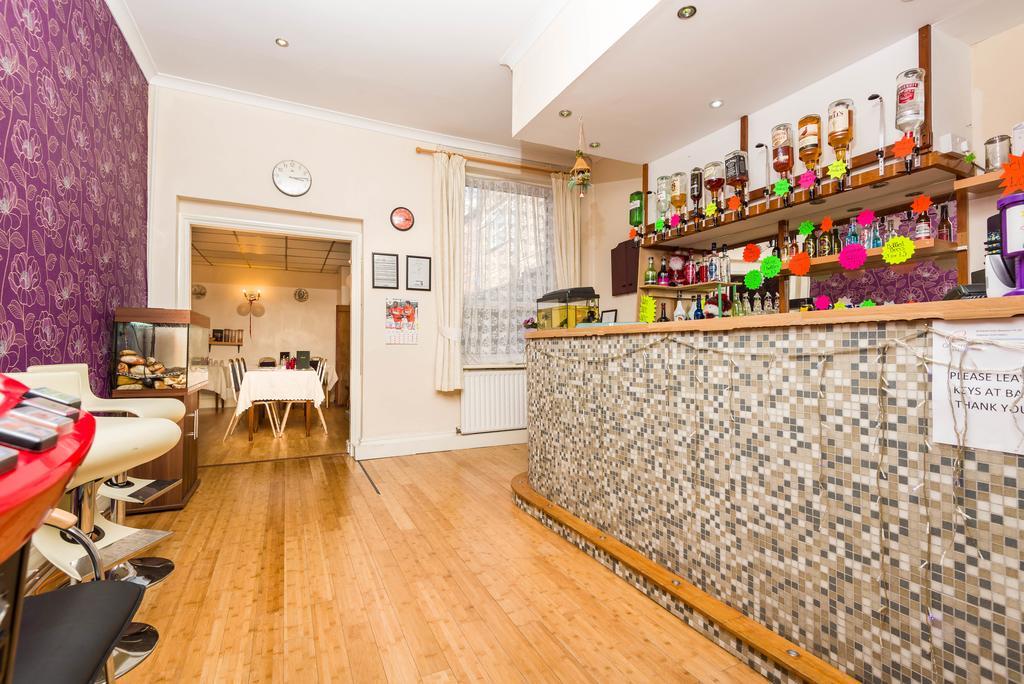 Uk Travel & Hospitality Ltd Ta Canberra Hotel بلاكبول المظهر الخارجي الصورة