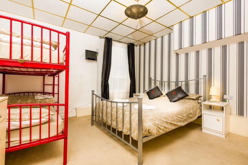 Uk Travel & Hospitality Ltd Ta Canberra Hotel بلاكبول المظهر الخارجي الصورة