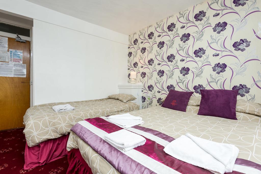 Uk Travel & Hospitality Ltd Ta Canberra Hotel بلاكبول المظهر الخارجي الصورة