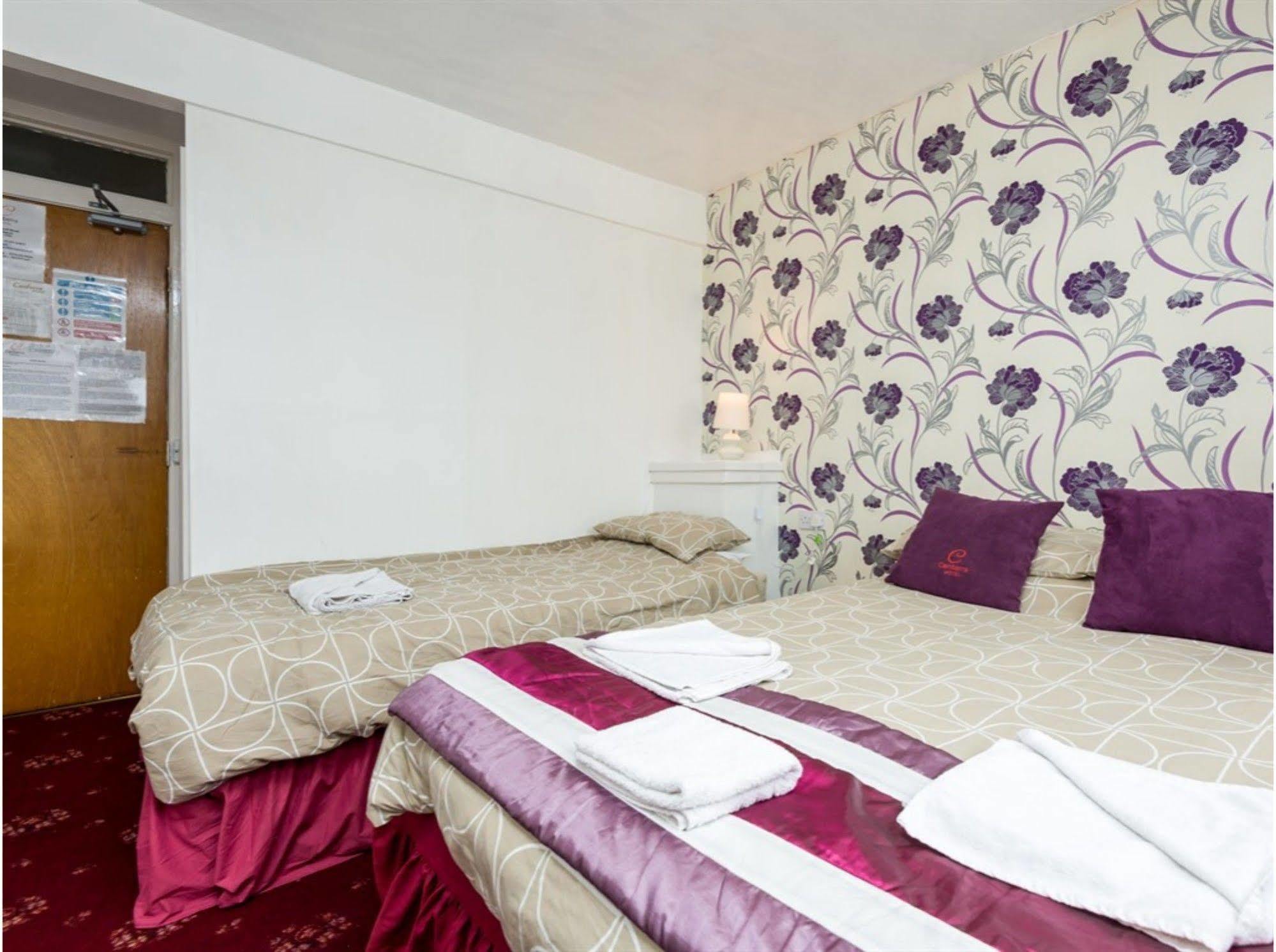 Uk Travel & Hospitality Ltd Ta Canberra Hotel بلاكبول المظهر الخارجي الصورة